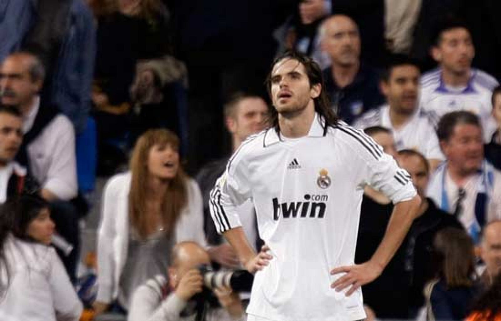 El Madrid intenta retrasar el alirón del Barça | Ver