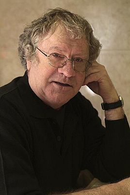 Página Dos - Ian Gibson