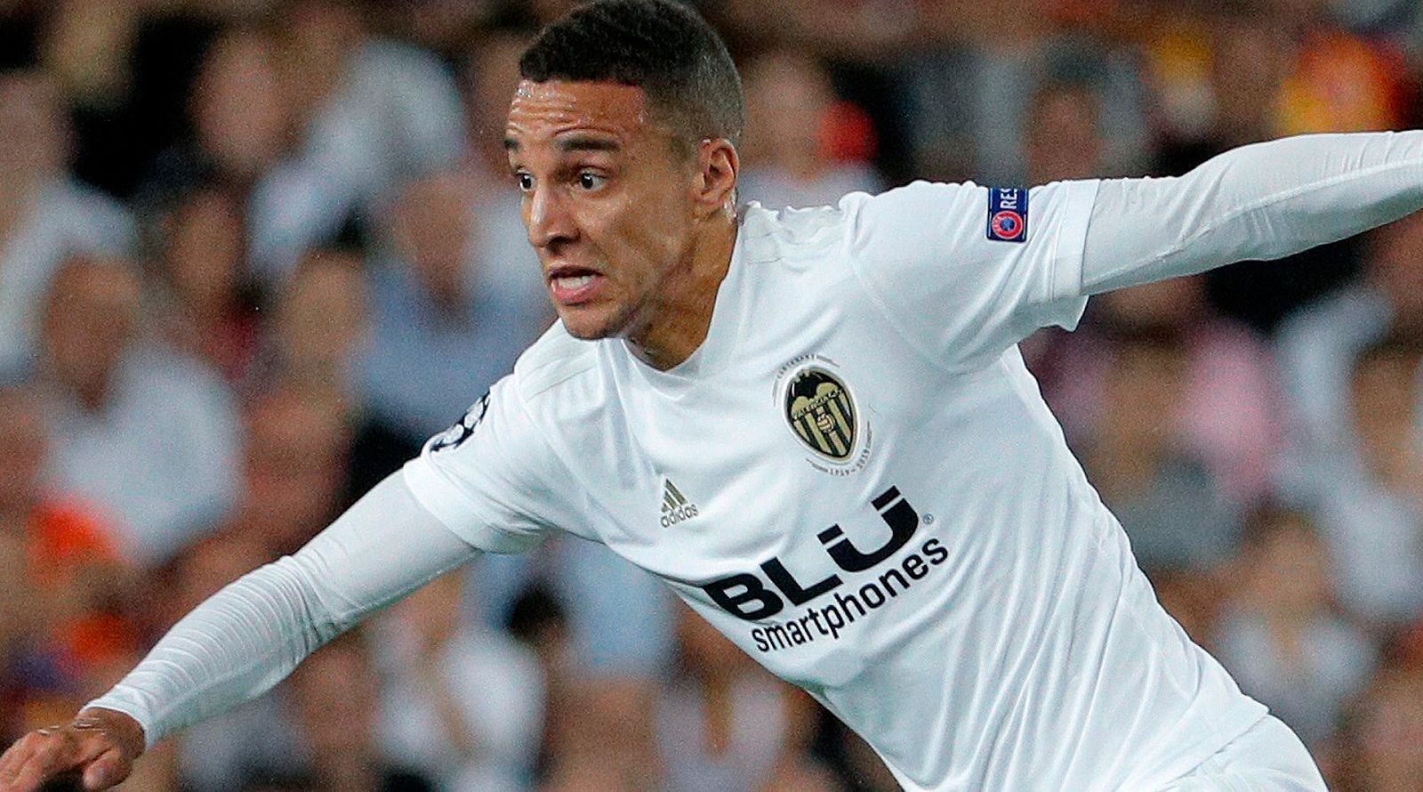 Rodrigo Moreno, entrevistado por TVE, ha asegurado que espera un gran ambiente en Mestalla para la semifinal contra el Betis y, sobre el Barça, ha elogiado el juego de Messi.