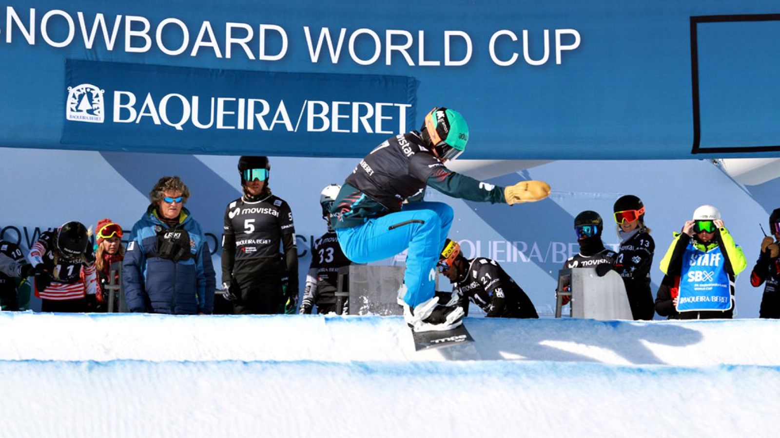 El español Lucas Eguibar ha completado una magnífica sesión de clasificación para la prueba de la Copa del Mundo de snowboard cross de Baqueira Beret, al acabar la jornada con el mejor crono. Eguibar marcó la pauta finalmente con un crono de 53.44 y