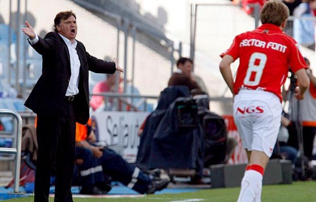  - Camacho critica la actuación arbitr