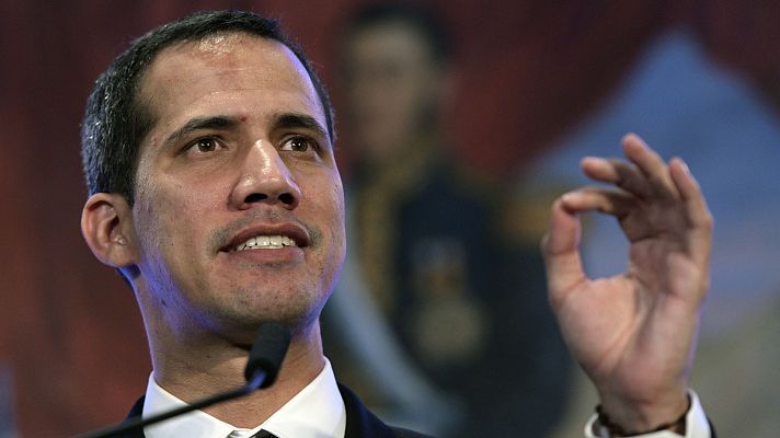 Informativo 24h - Guaidó dice que Cuba aterroriza a militares venezolanos para que no le apoyen