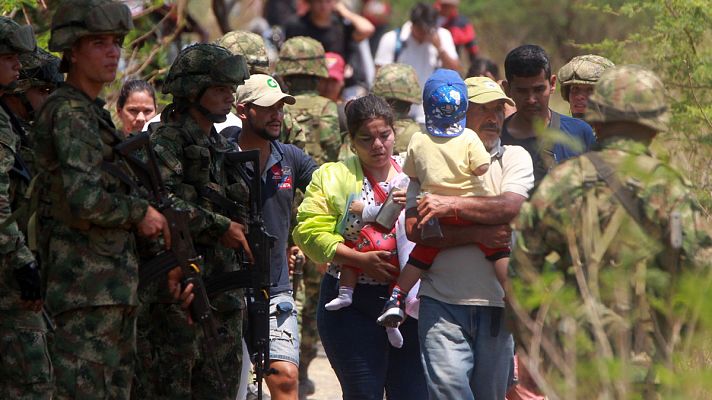 Telediario 1 - Angustia y ansiedad de los venezolanos ante la imposible llegada de ayuda humanitaria