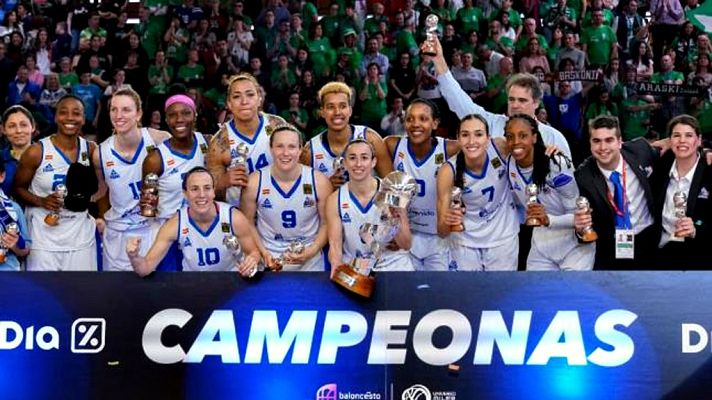 Telediario 1 - El Perfumerías Avenida gana la Copa de la Reina por quinta vez en seis años