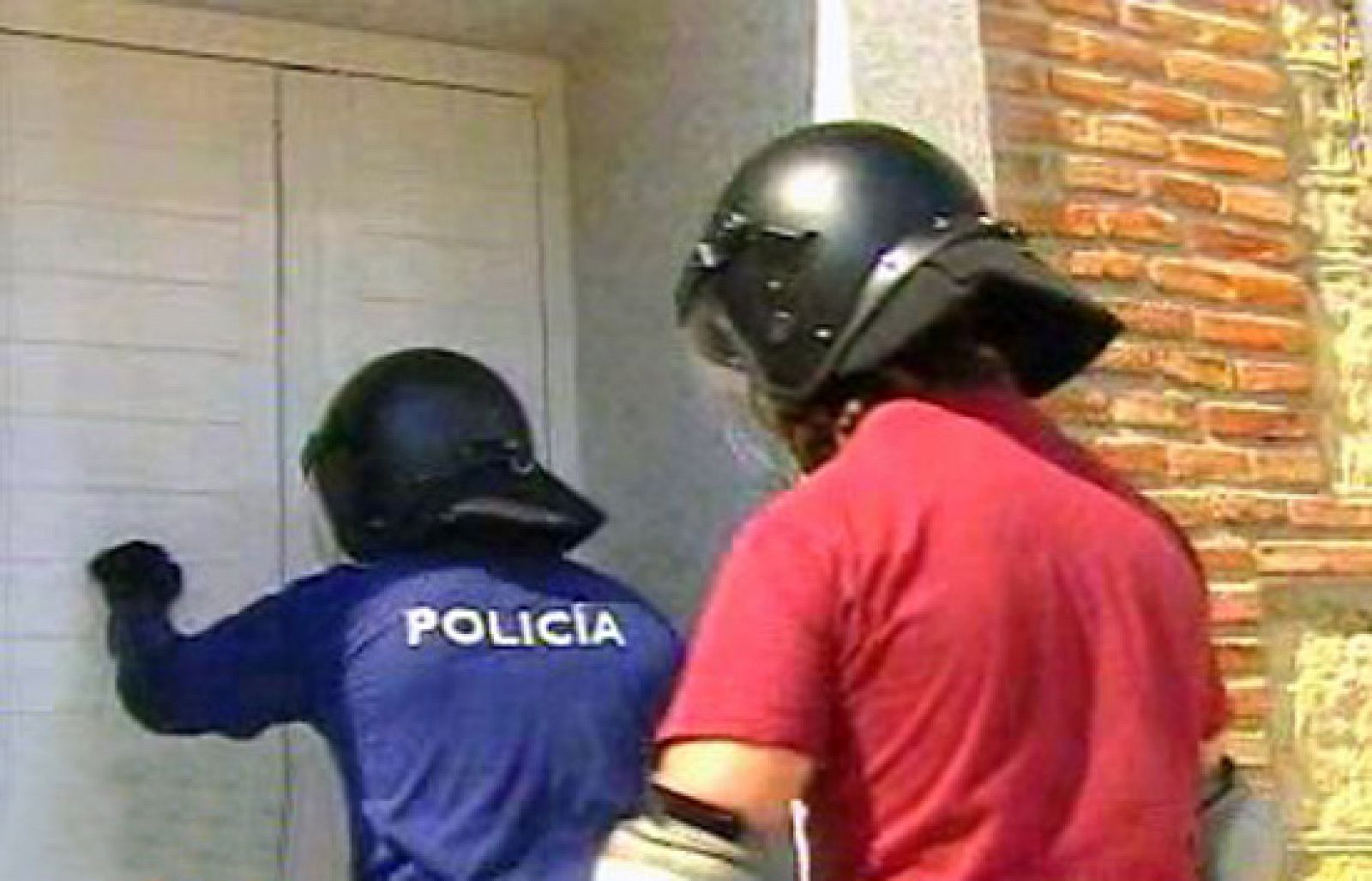 España Directo - Nos defienden contra el crimen | Ver