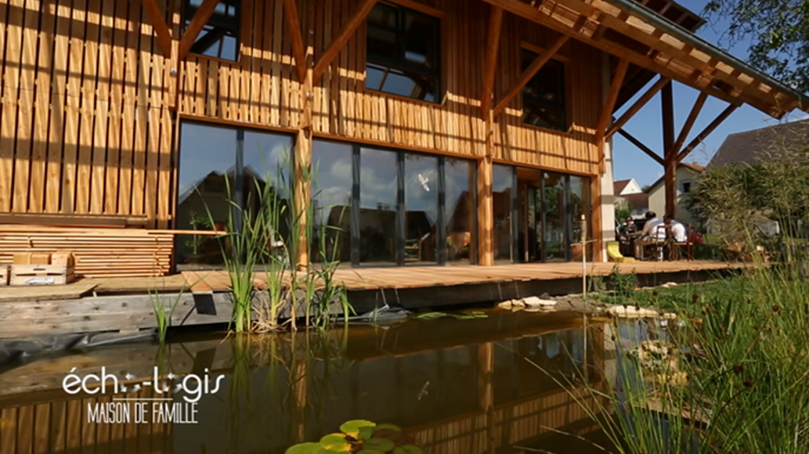 Otros documentales - Construcciones ecológicas: Casas familiares - ver ahora