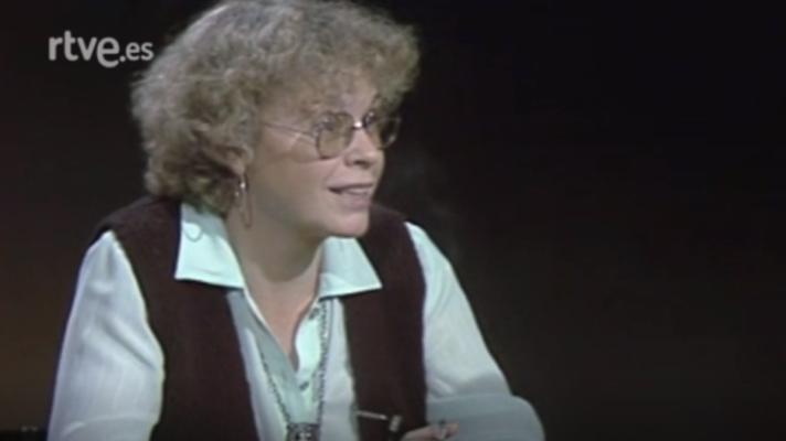 Dones a prop - Maria Dolors Renau