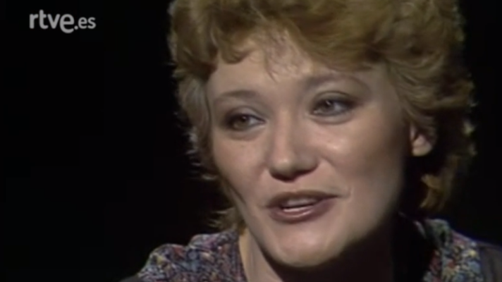 Dones a prop - Isabel Clara Simó