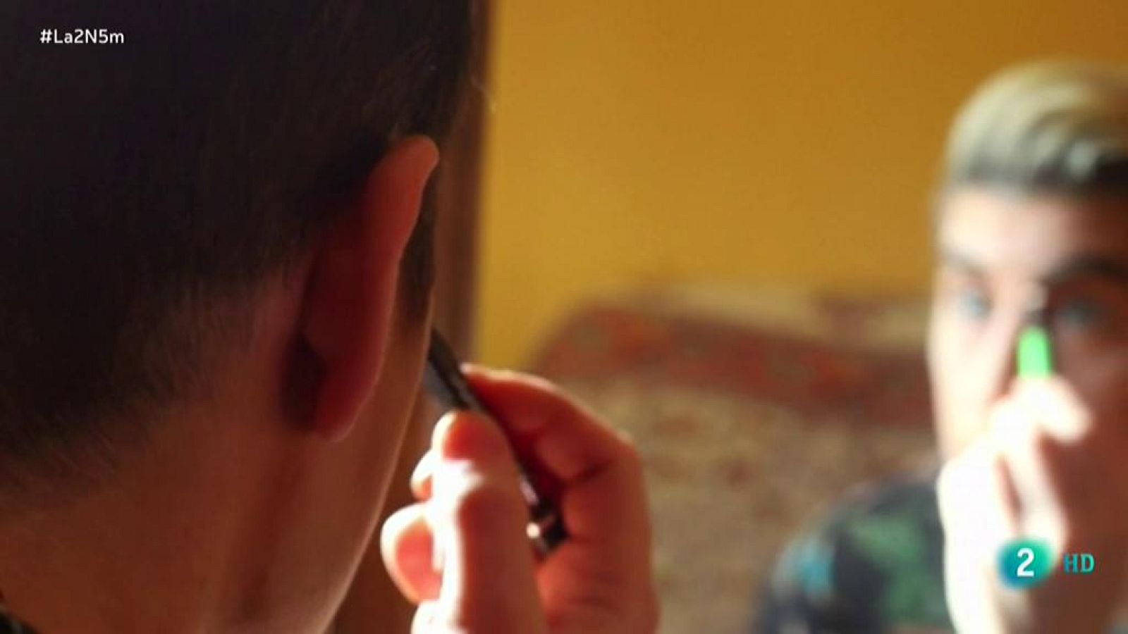 Adam All, un Drag King "geek chic"