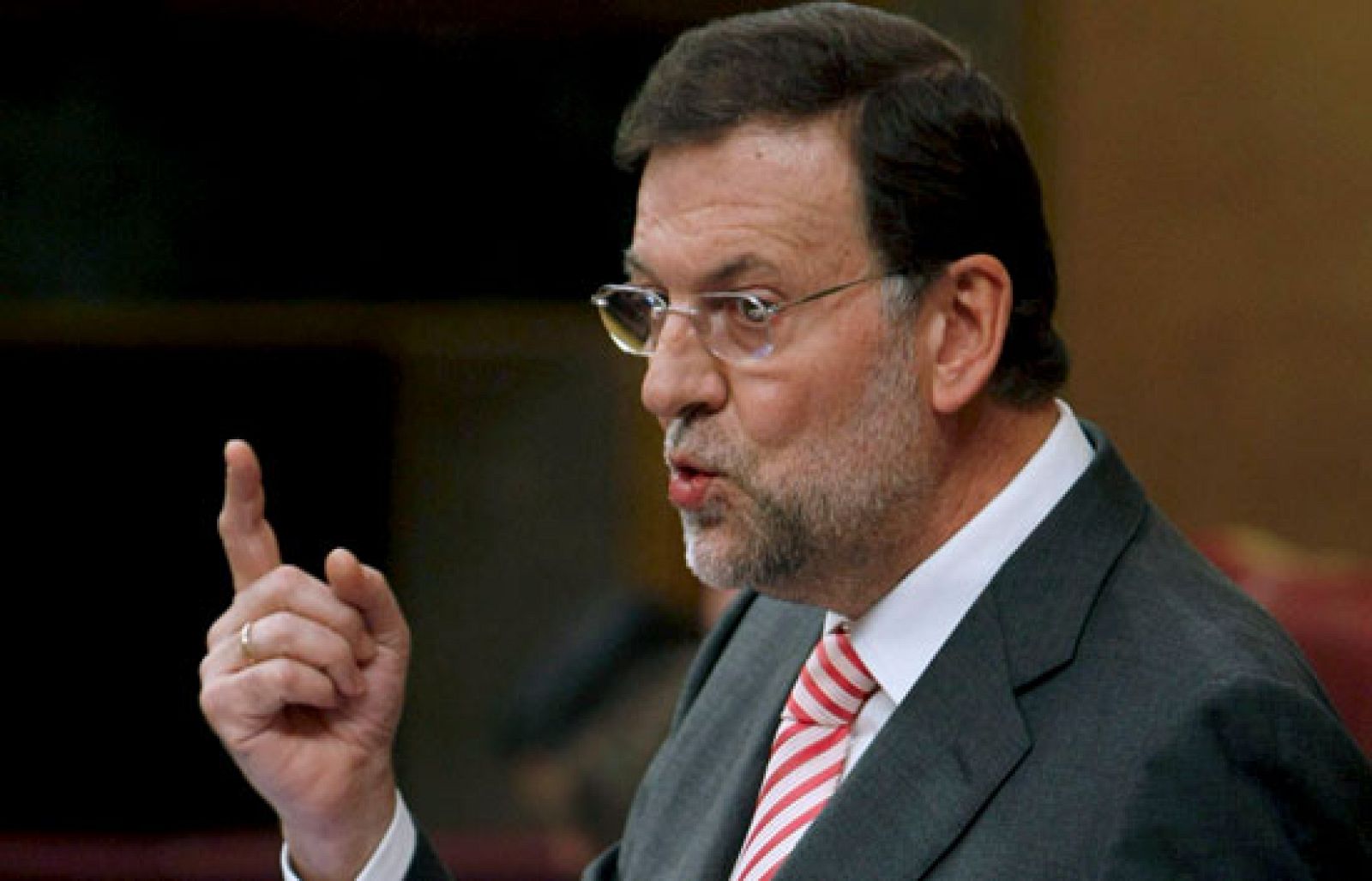 Mariano Rajoy acusa a José Luis Rodríguez Zapatero de ser el principal lastre de la economía española | Ver