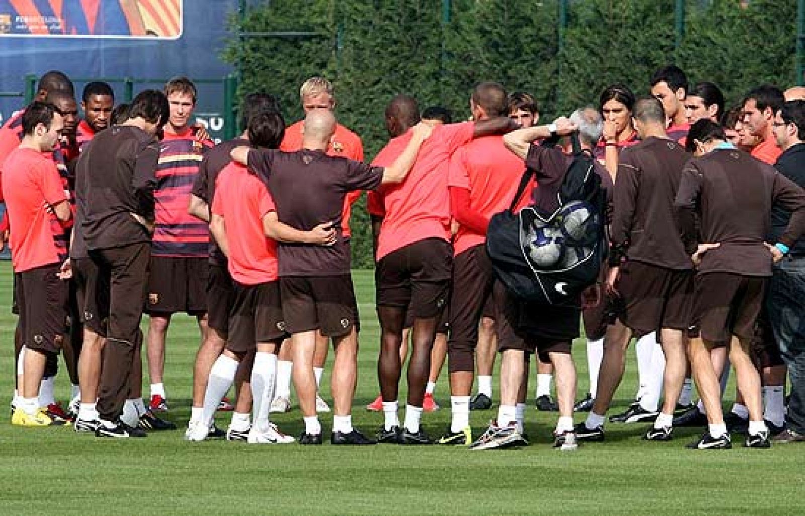 Guardiola hará cambios para la final | Ver