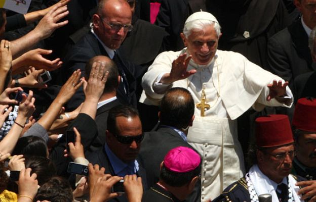  - Benedicto XVI llega a Belén