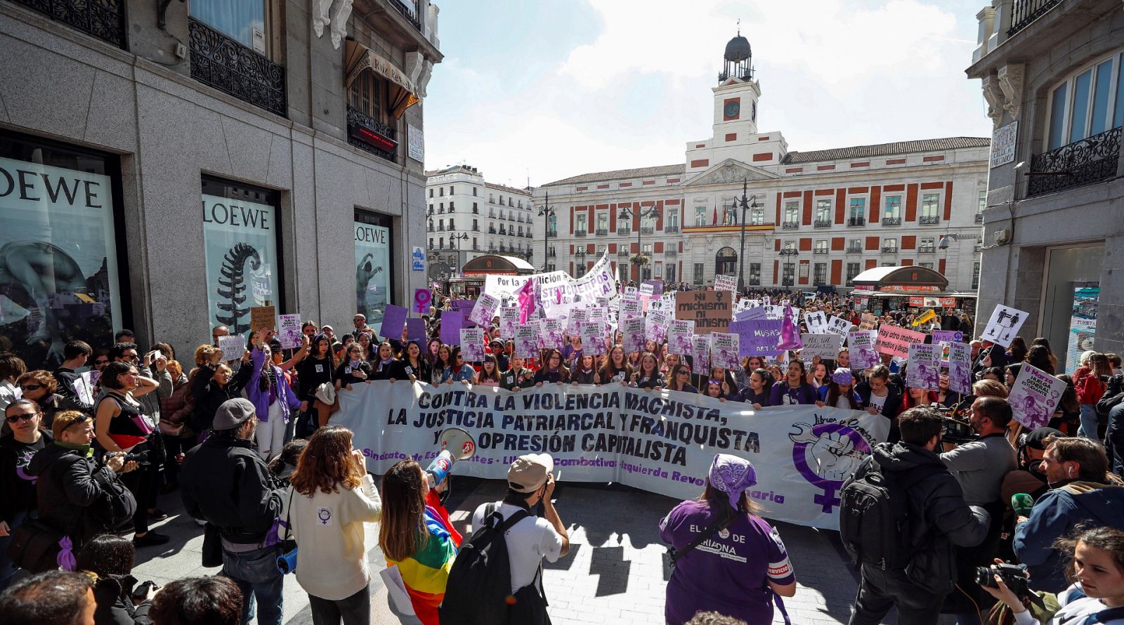 Huelga 8-M: Miles de estudiantes participan en las manifestaciones