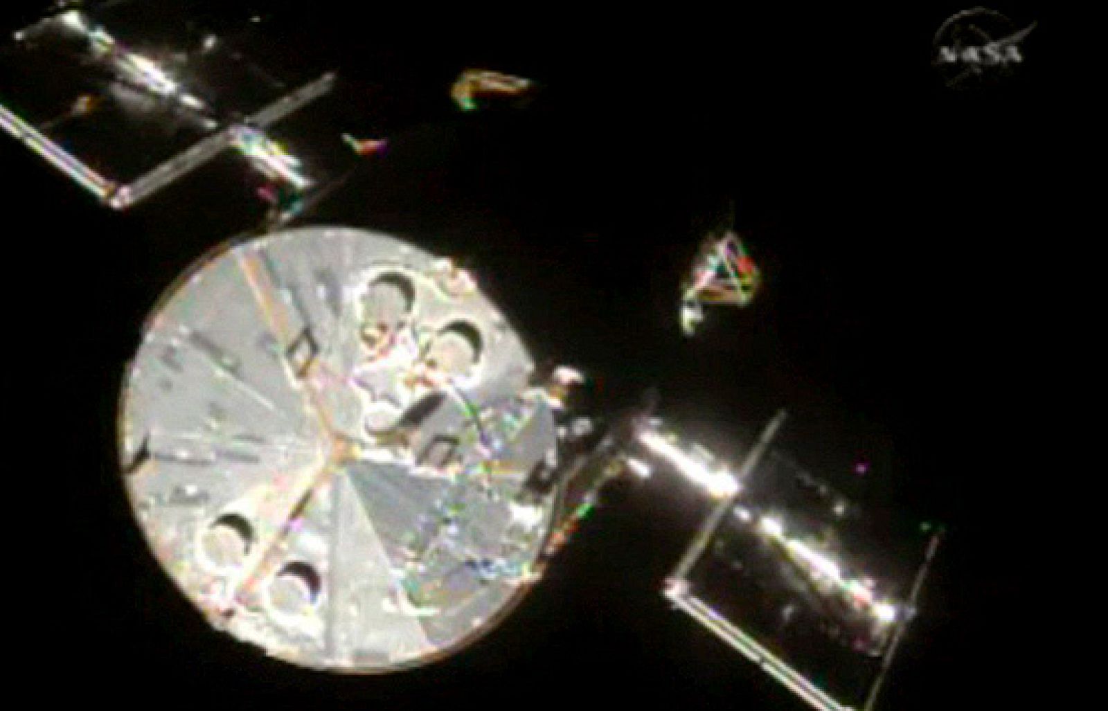 El Atlantis atrapa el Hubble - Ciencia y tecnología en Rtve.es | Ver