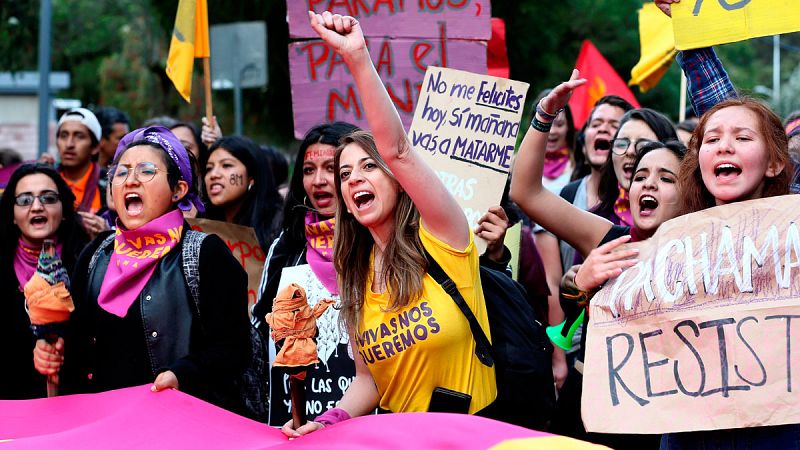 ¡Numerosas marchas feministas recorren las calles de Latinoamérica durante el 8-M