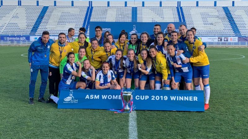 El Espanyol femenino celebra el Día de la Mujer ganando un título