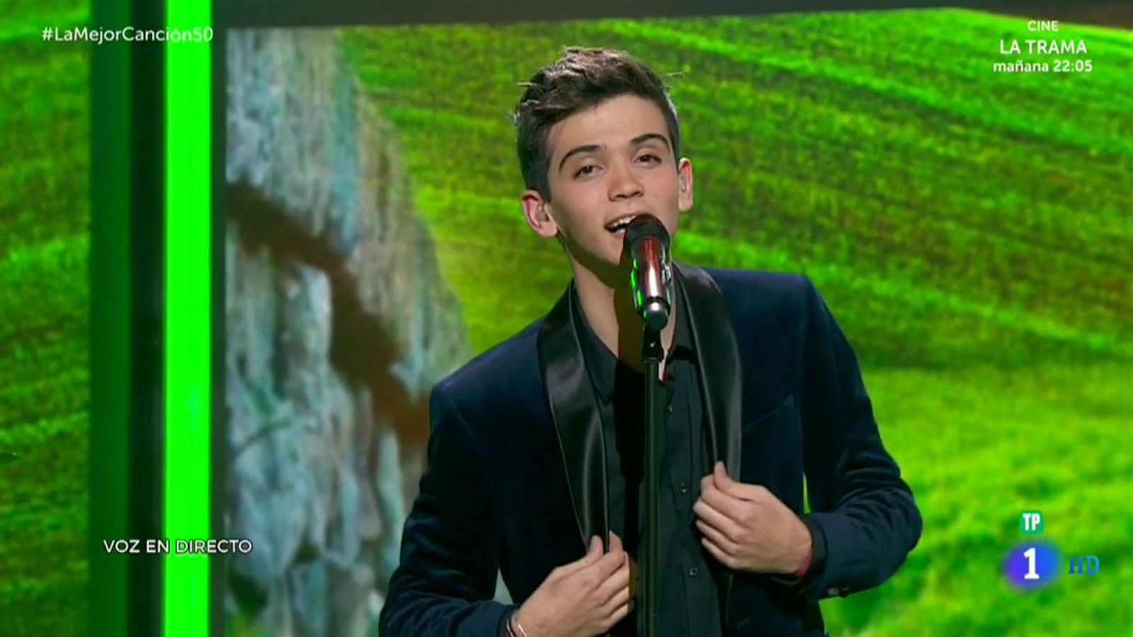 Dave canta 'Camino verde'