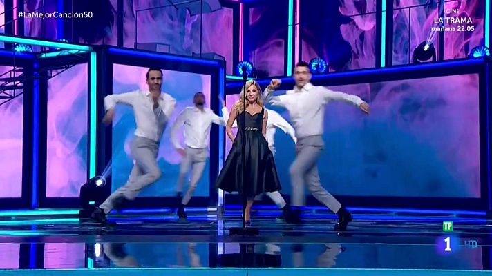 La mejor canción jamás cantada - Marta Sánchez y su versión de 'Mirando al mar'