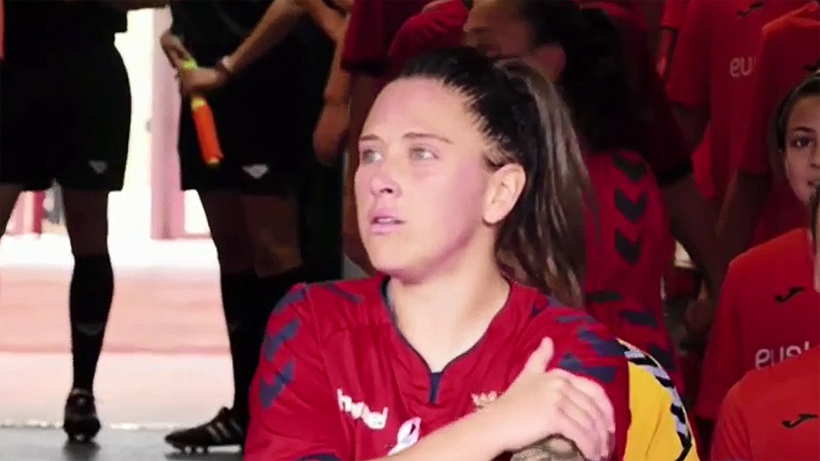 Las emoción de un padre ante el debut de su hija en el Sadar | Ver