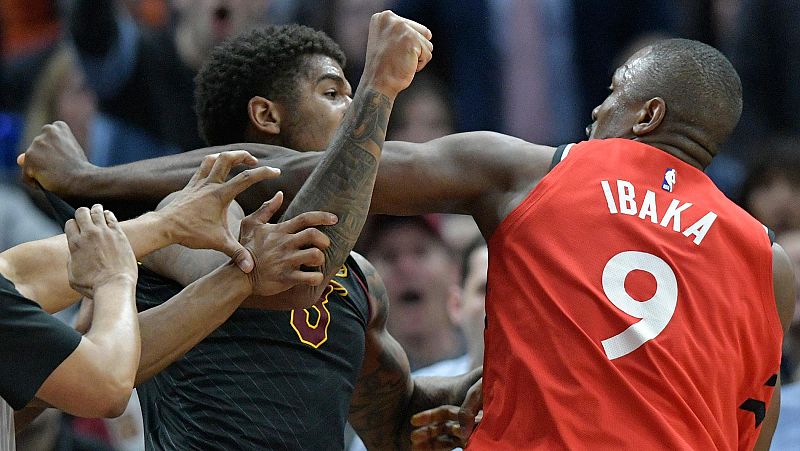 Ibaka vuelve a meterse en peleas - RTVE.es | Ver