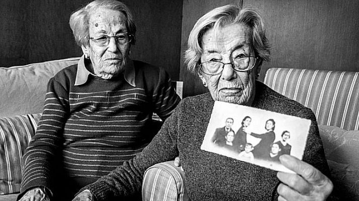 Universo UNED - Costuras Fotográficas *