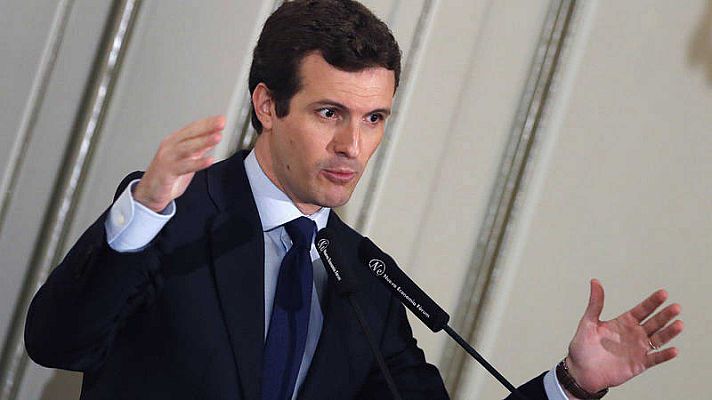 Telediario 1 - El PP propone que las mujeres en situación irregular que den en adopción a sus hijos no sean expulsadas