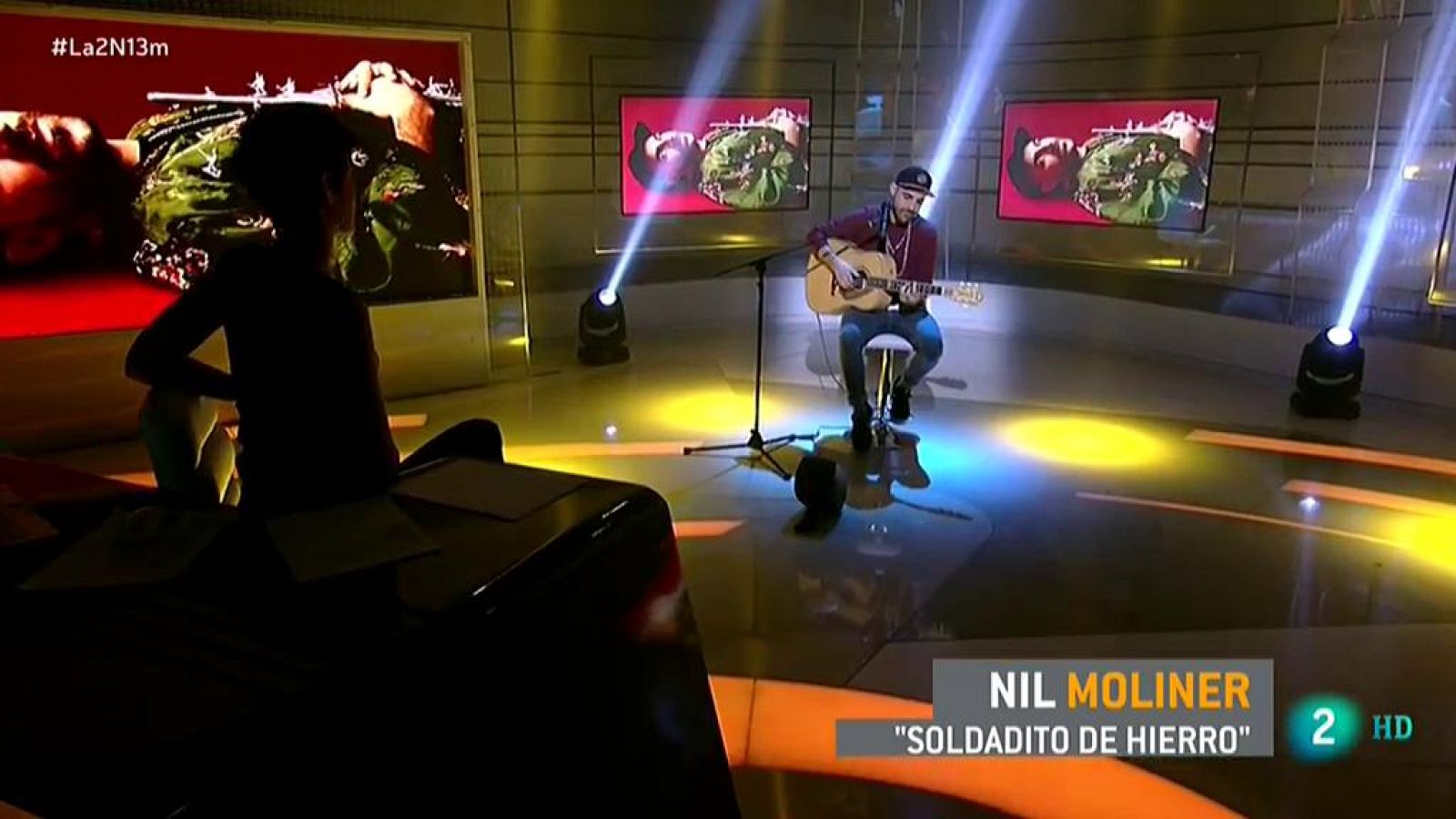 Nil Moliner interpreta "Soldadito de hierro"