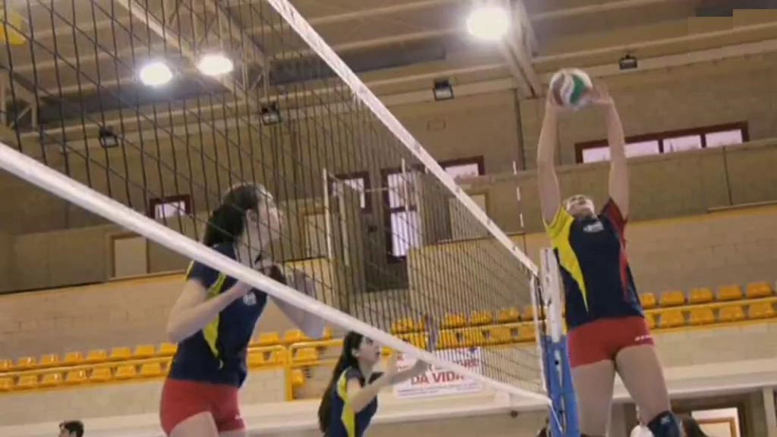 Masquevoley - T18/19 - Programa 10 - ver ahora