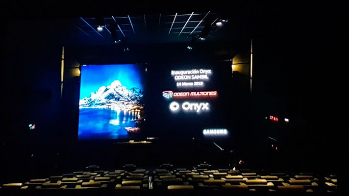 Telediario 1 - La primera pantalla de cine de Led de España