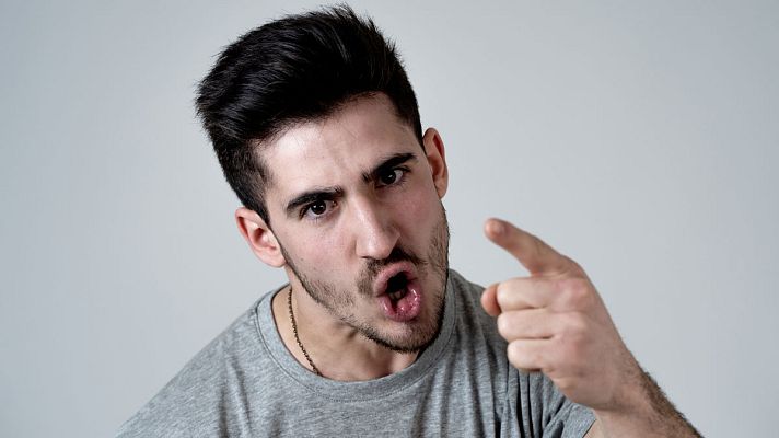 Telediario 1 - Estudiantes de bachillerato desenmascaran el machismo en las letras musicales