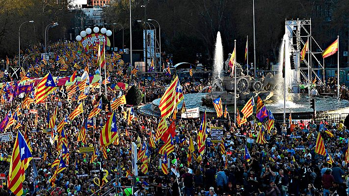 Telediario 1 - El independentismo catalán sale a la calle en Madrid