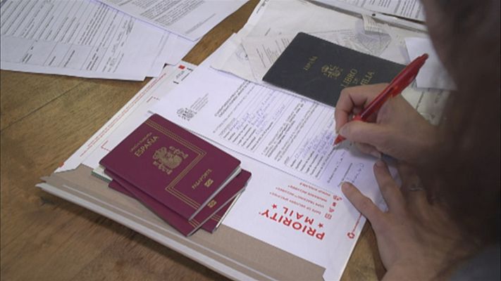 Telediario 1 - La solicitud del voto rogado dispara las consultas en el Consulado de España en Nueva York