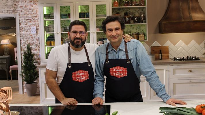 Hacer de comer - Pollo relleno y cordero asado