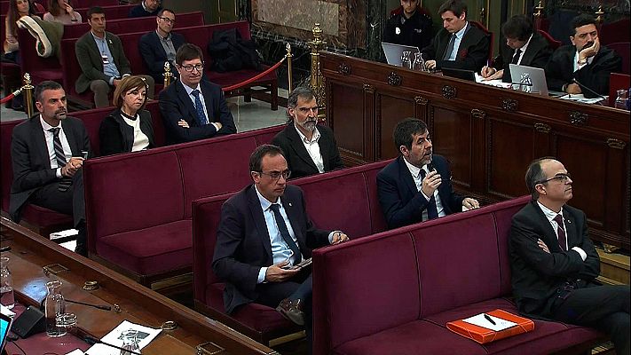 Telediario 1 - La Guardia Civil apunta a destrucción de documentos y malversación en su declaración en el juicio del 'procés'