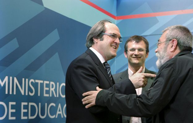  - Reunión Educación y sindicatos