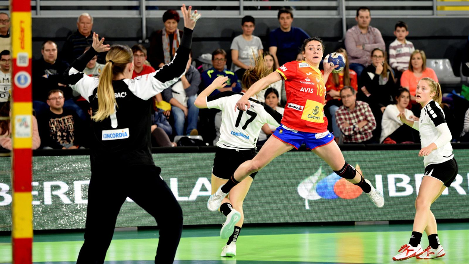 Balonmano | La defensa de las 'Guerreras' ahoga a Suiza - RTVE.es - Balonmano | Ver