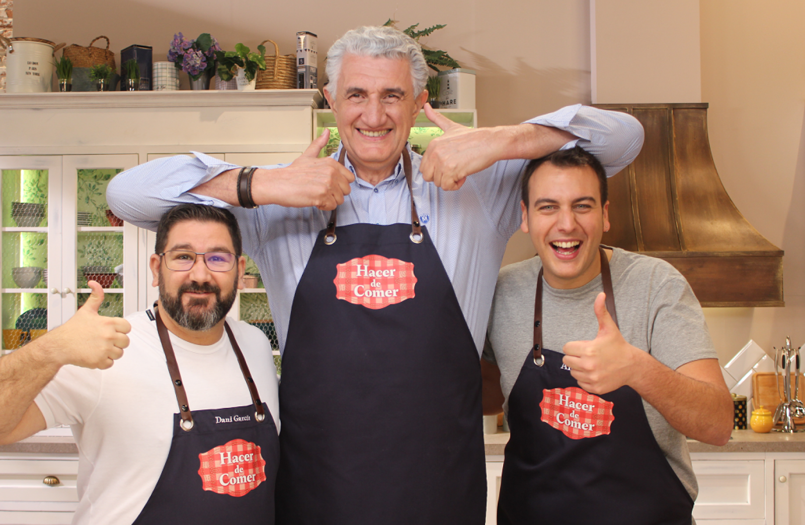 Romay pide ayuda a Dani García para su bizcocho de cereza | Ver