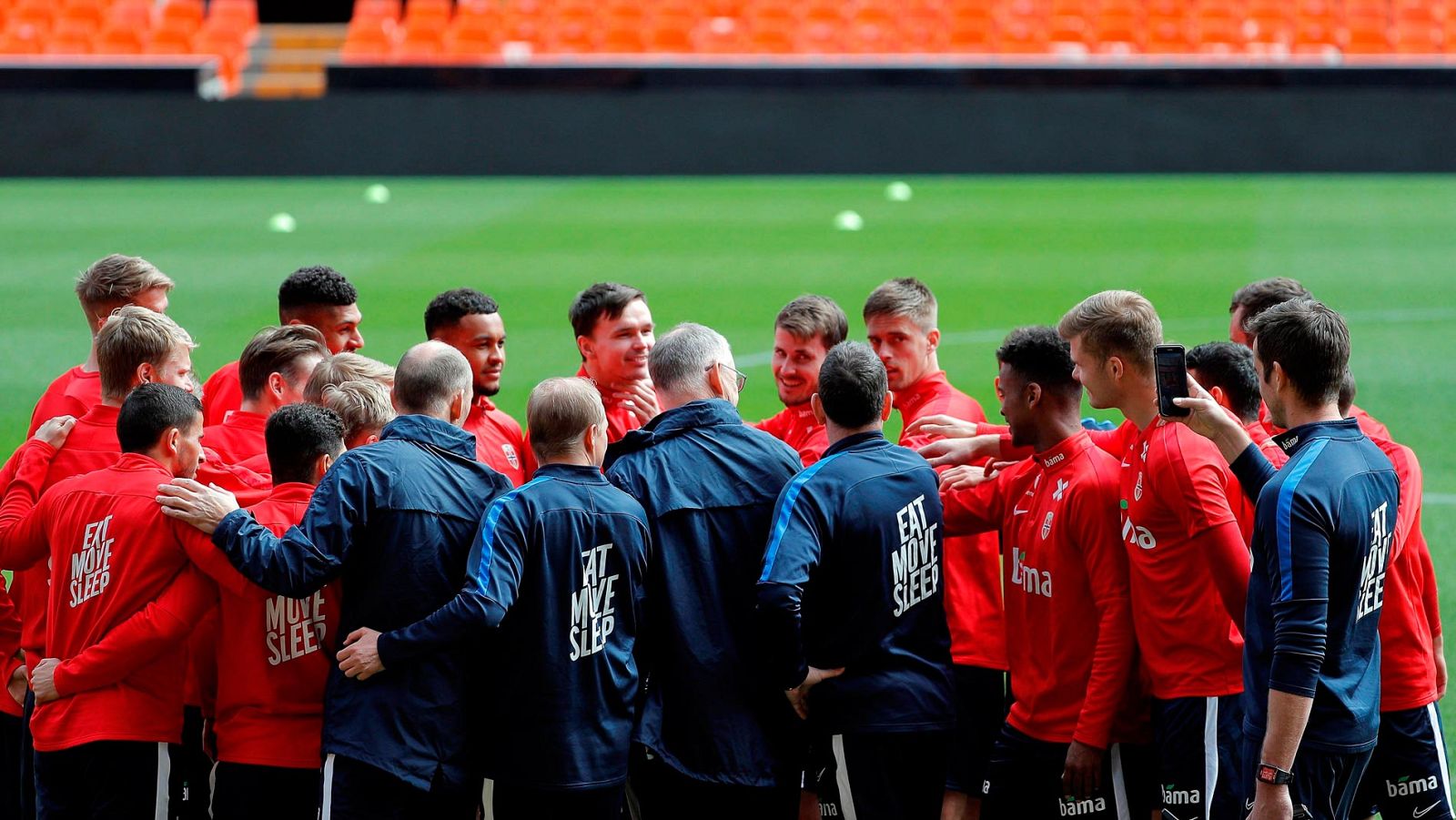 Clasificación Eurocopa | Noruega, colectivo y talento de Odegaard - RTVE.es - Eurocopa en juego | Ver