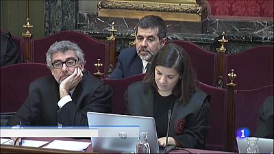 Segons un Gu�rdia civil Jordi S�nchez dirigia la massa el 20S