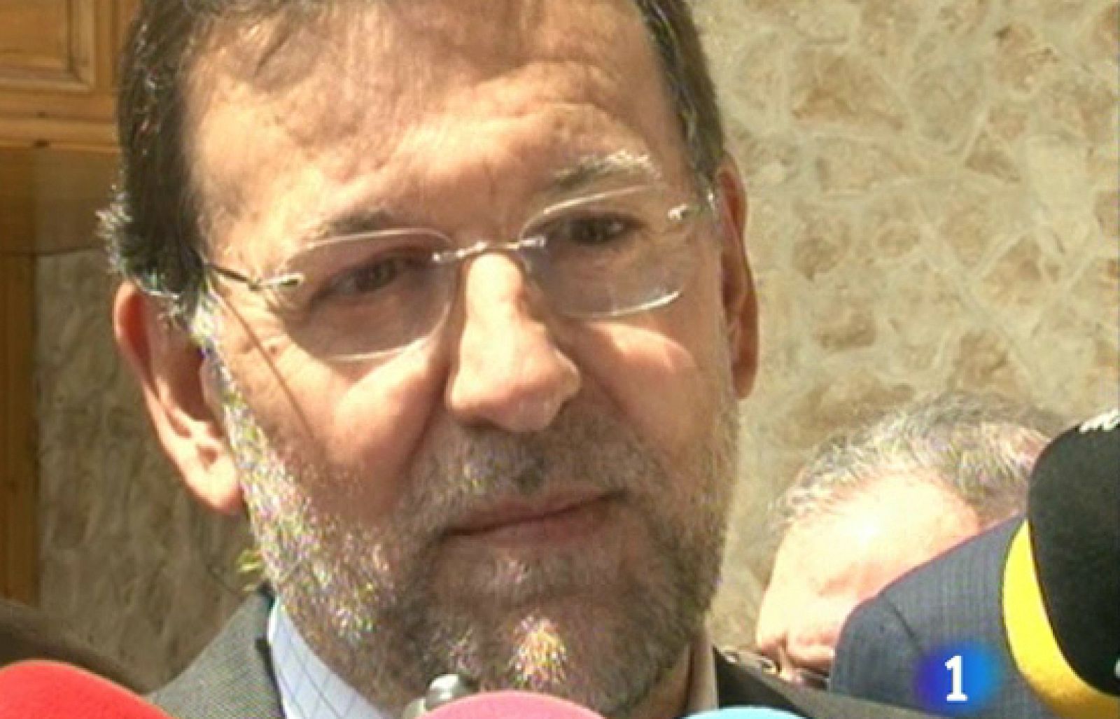 El presidente del PP ha reiterado su apoyo total al presidente de la Generalitat valenciana | Ver