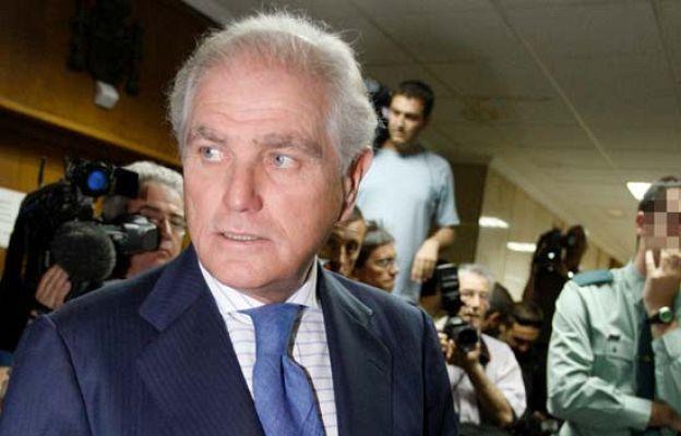  - Calderón, en el banquillo