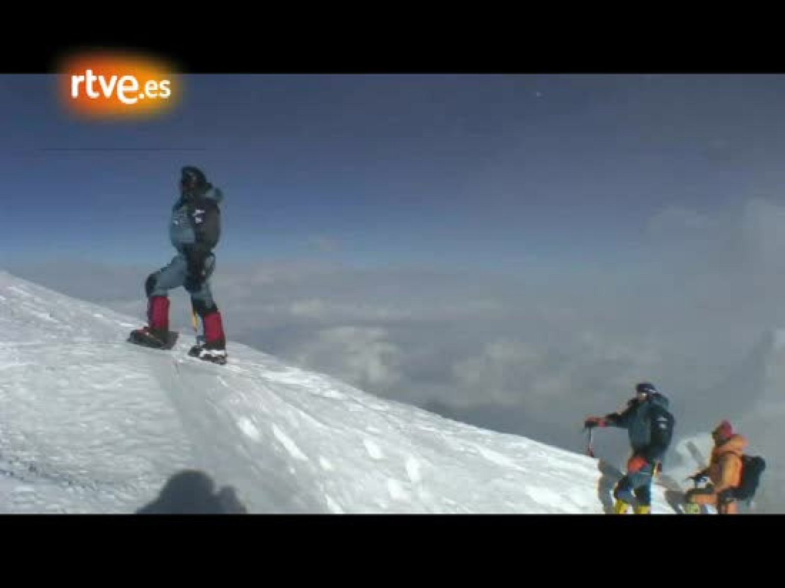 Al filo - La llegada a la cumbre del Kangchenjunga - Al filo de lo imposible | Ver
