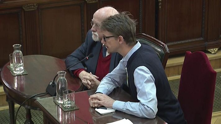 Informativo 24h - El observador del 1-O Von Grundbergm asegura que él se costeó el viaje para mantener su "independencia"