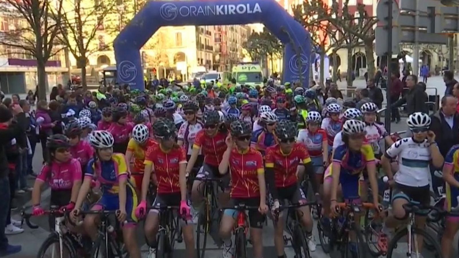 Ciclismo - Copa de España Féminas Cofidis 'GP Ciudad de Eibar', desde Eibar (Gipuzkoa) - ver ahora