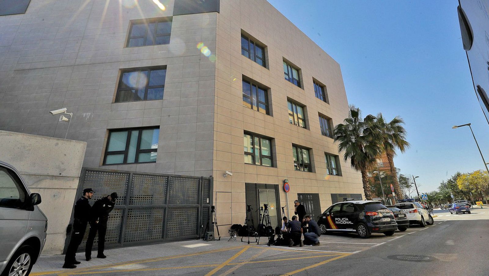 La abuela de los niños de Godella denunció su situación el día anterior a su muerte | Ver