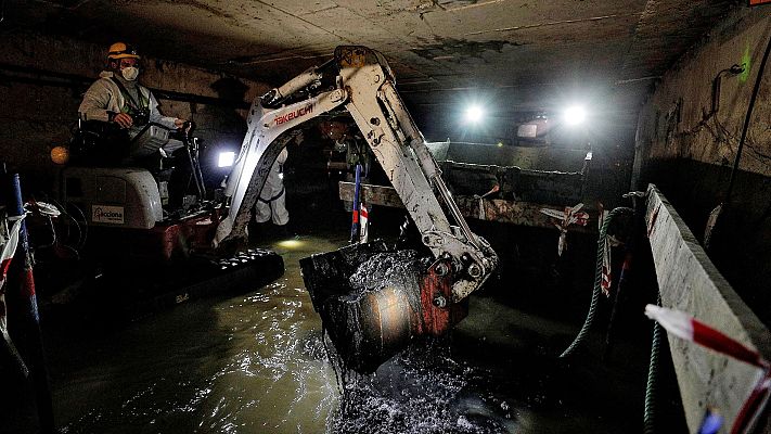 Telediario 1 - Valencia pide 160 millones a Europa para librarse de las toallitas