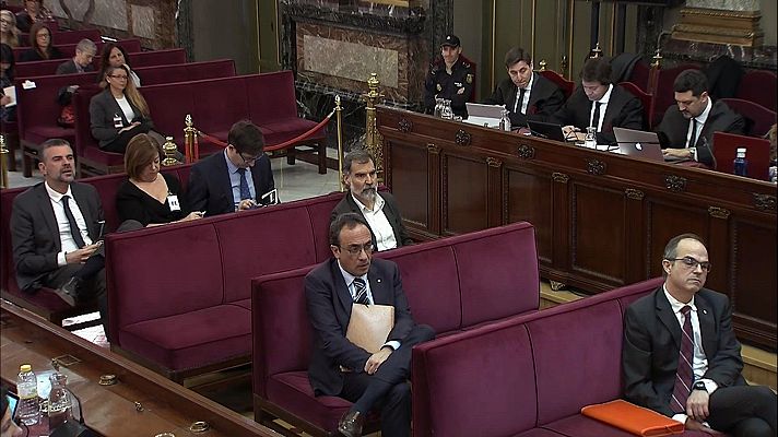  - Un mosso relata cómo le dieron una patada y un puñetazo en un registro el 20S