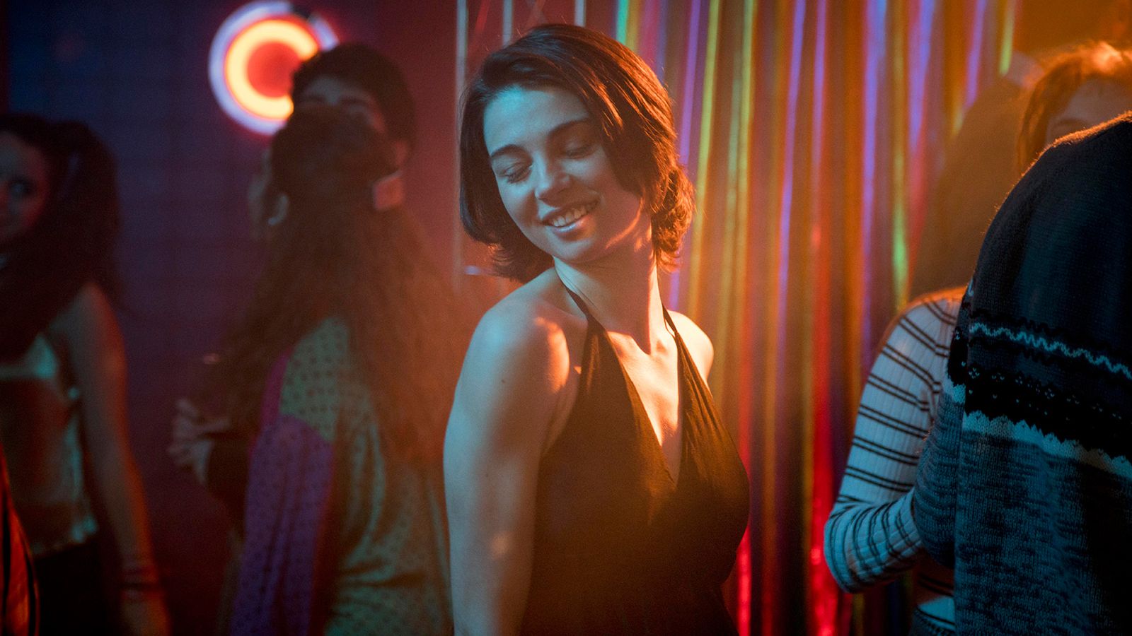 Cuéntame cómo pasó - T20 - Episodio 2: Muro - Ver ahora