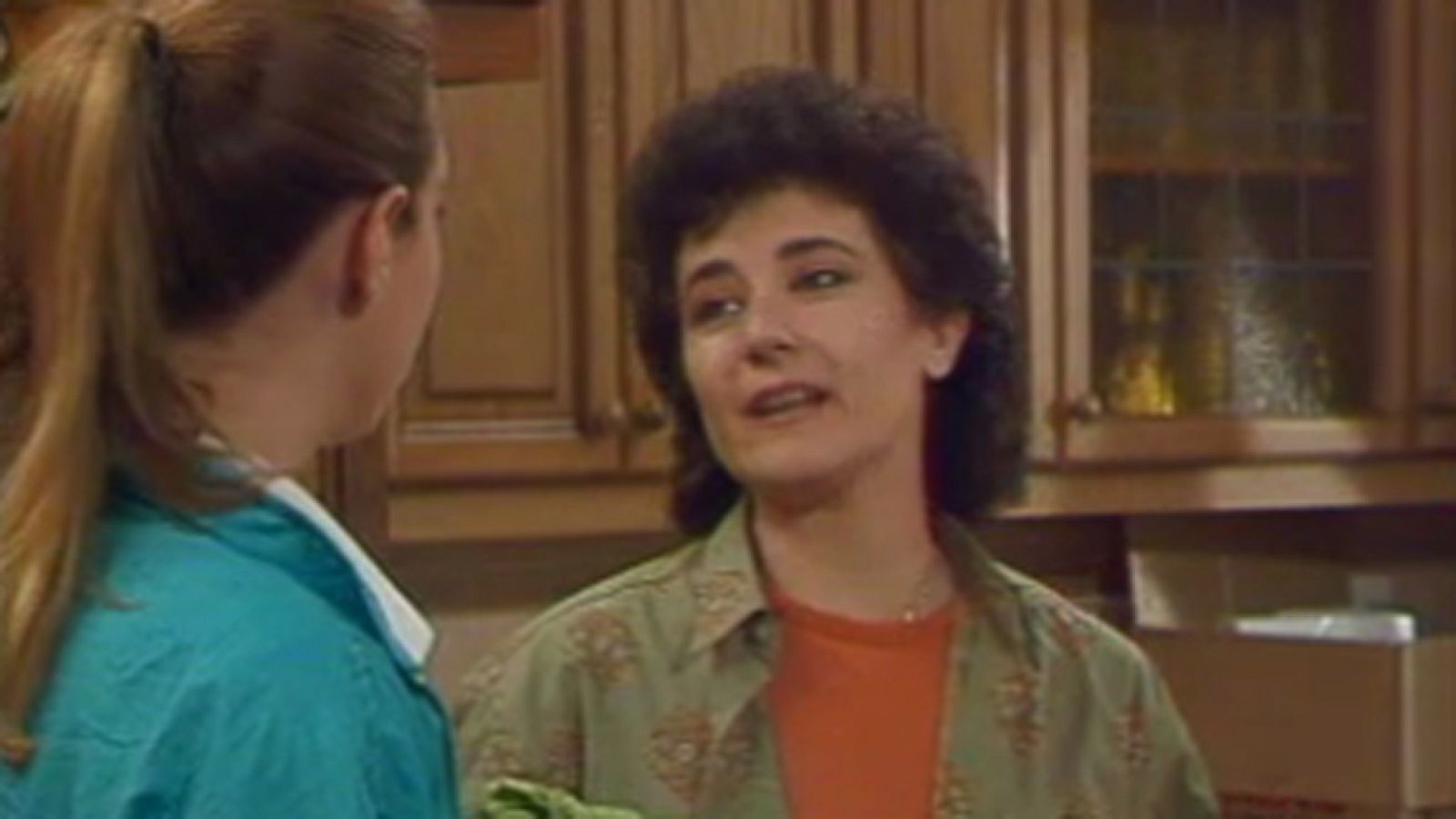 Una hija más - Empachos - Una hija más | Ver