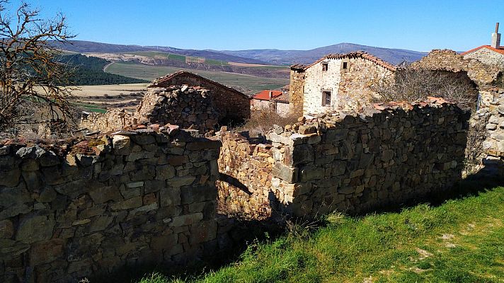 Telediario 1 - El Gobierno presenta un plan de choque contra la despoblación rural en España